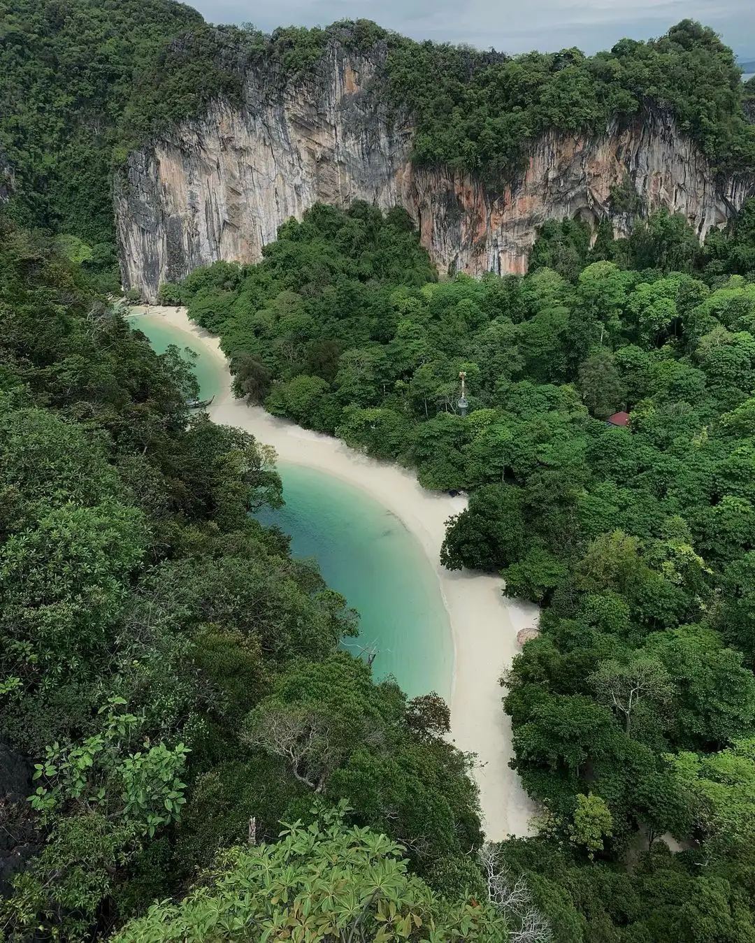 tháng 6 đi du lịch ở đâu - biển koh hong